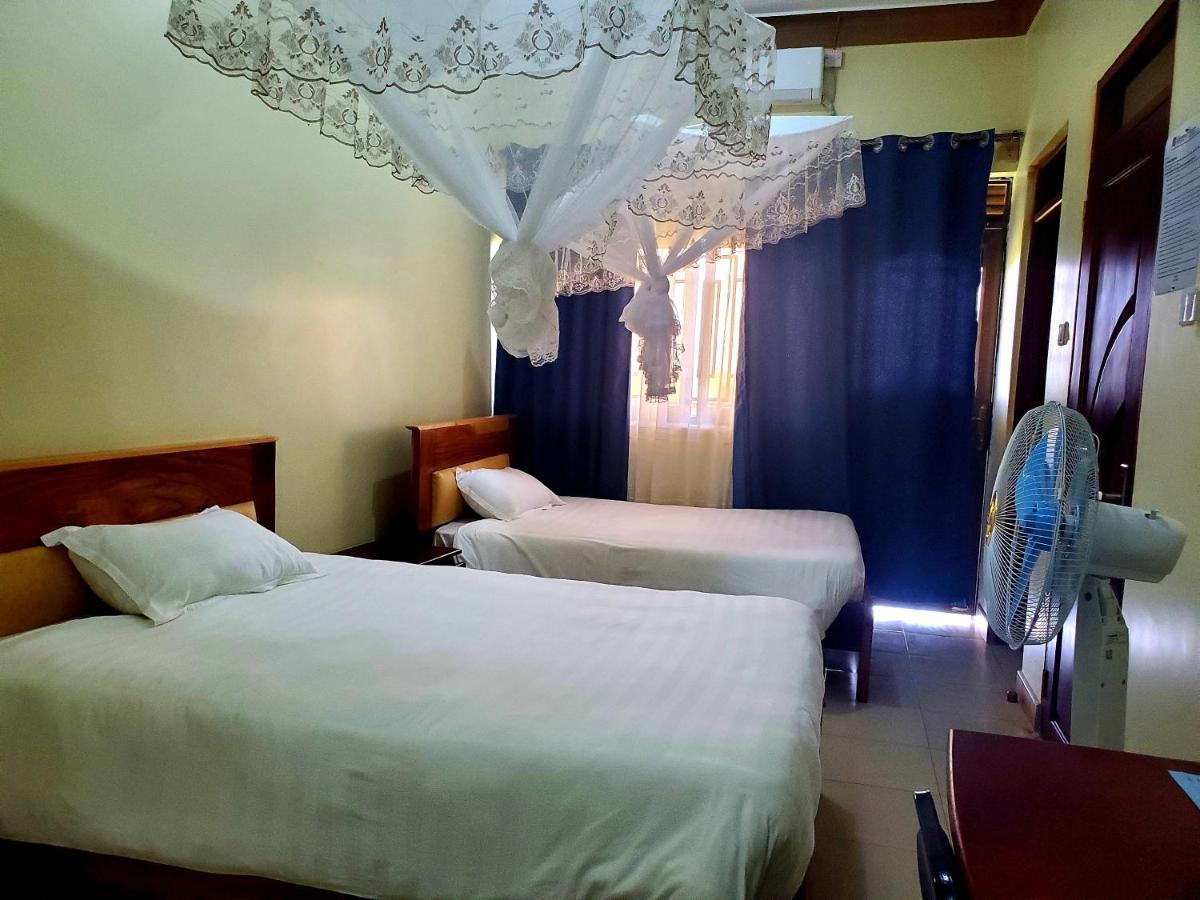 The Sparrow Hotels Soroti Экстерьер фото