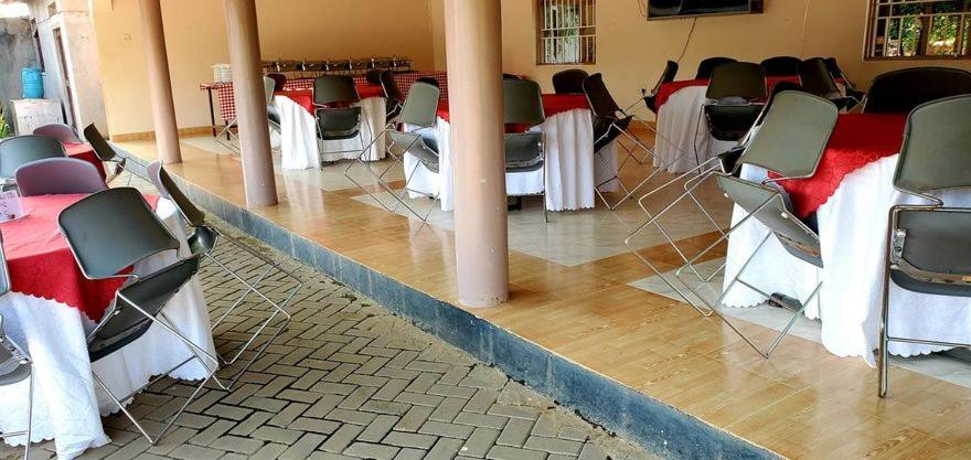 The Sparrow Hotels Soroti Экстерьер фото